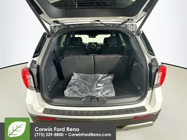 New 2026 Star White Metallic Tri-Coat Ford Platinum image 28