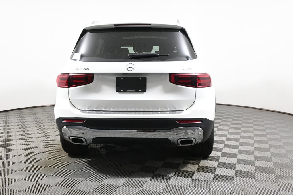 Used 2026 Polar White Mercedes-Benz GLB 250 image 6
