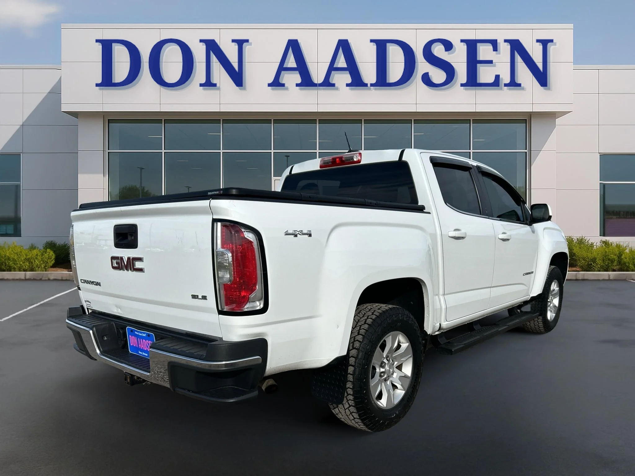 Certified Used 2017 Summit White GMC 4WD SLE image 8