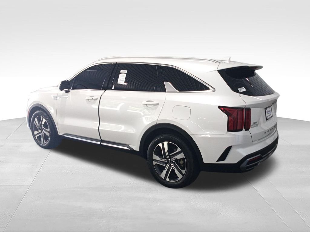 Used 2022 White Kia SX Prestige image 3