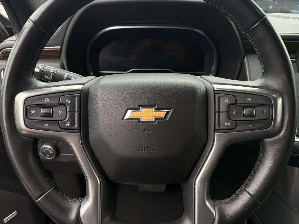 Used 2024 Silver Sage Metallic Chevrolet Premier image 7