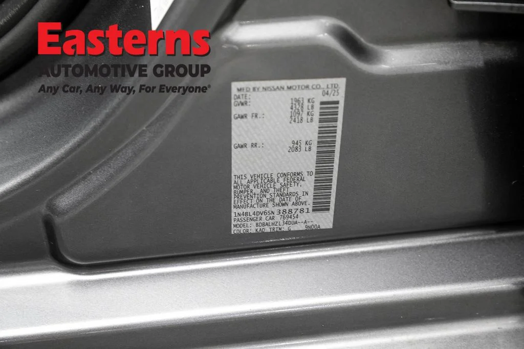 Used 2025 Gray Nissan 2.5 SV image 35