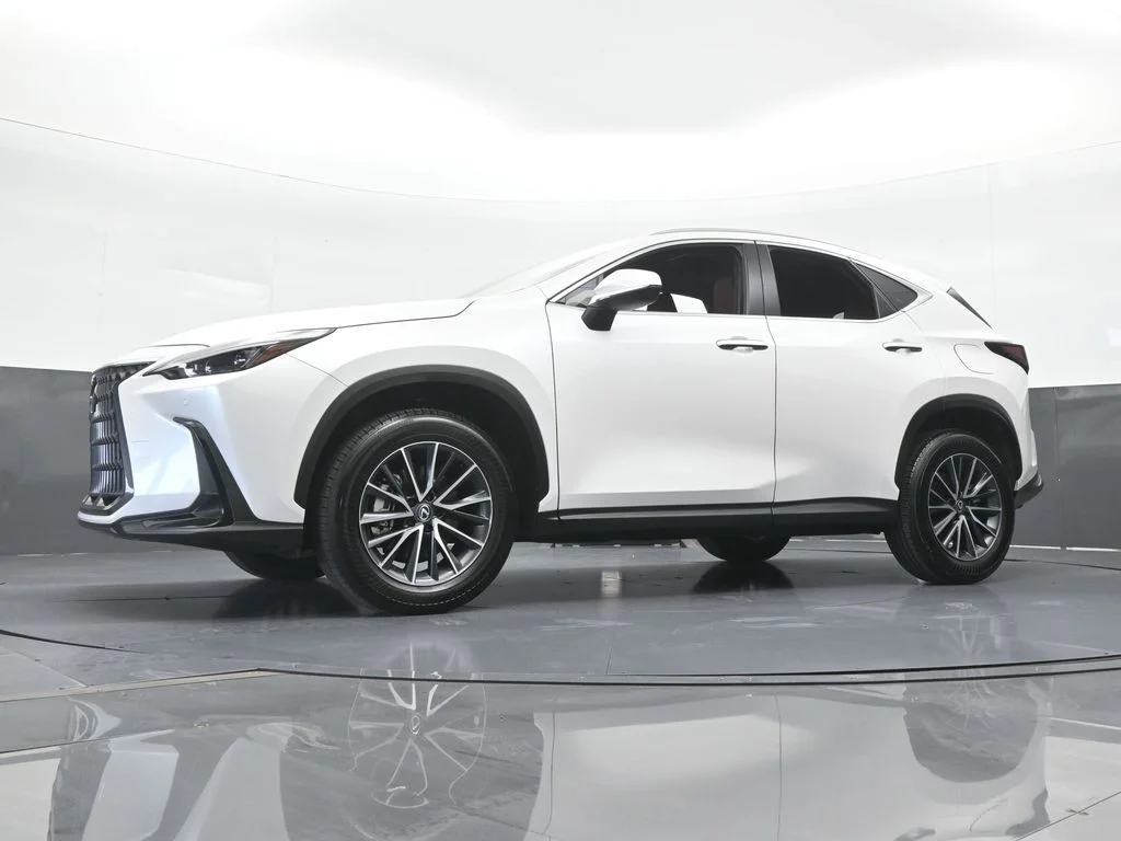 Used 2025 White Pearl Lexus 350 Premium image 58