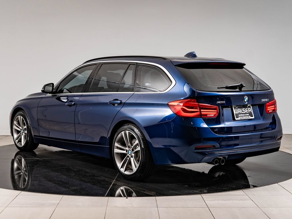 Used 2016 Mediterranean Blue Metallic BMW 328i xDrive image 6