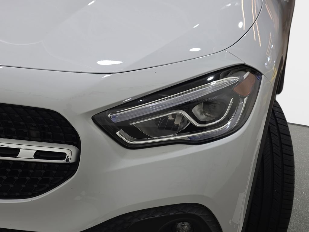 Used 2022  Mercedes-Benz GLA 250 image 33
