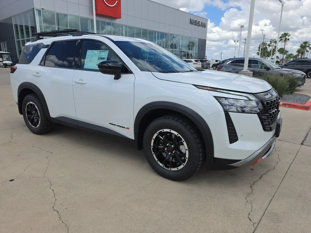 New 2026 Everest White Pearl TriCoat Nissan Rock Creek® image 8