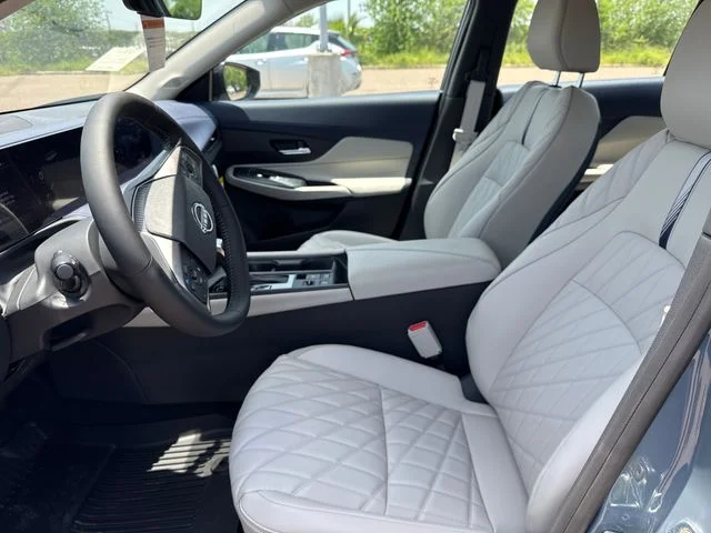 New 2026 Atlantic Gray Metallic Nissan SL image 9