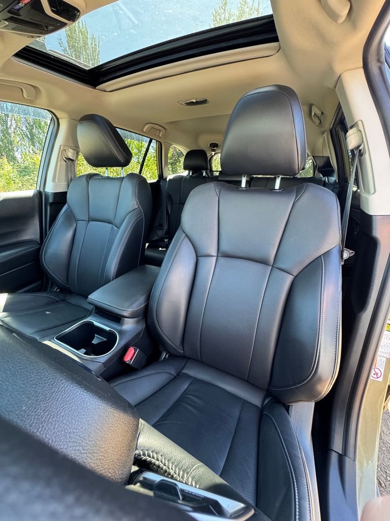 Used 2020 Green Metallic Subaru Limited image 35