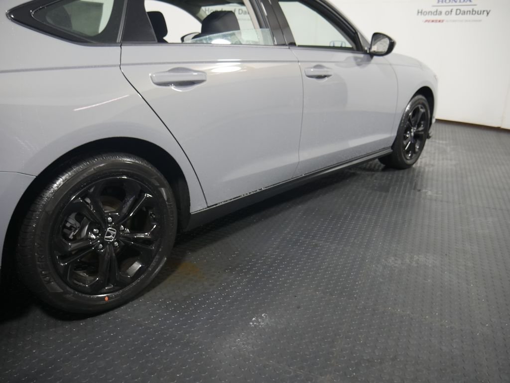 New 2026 Urban Gray Pearl Honda SE image 4
