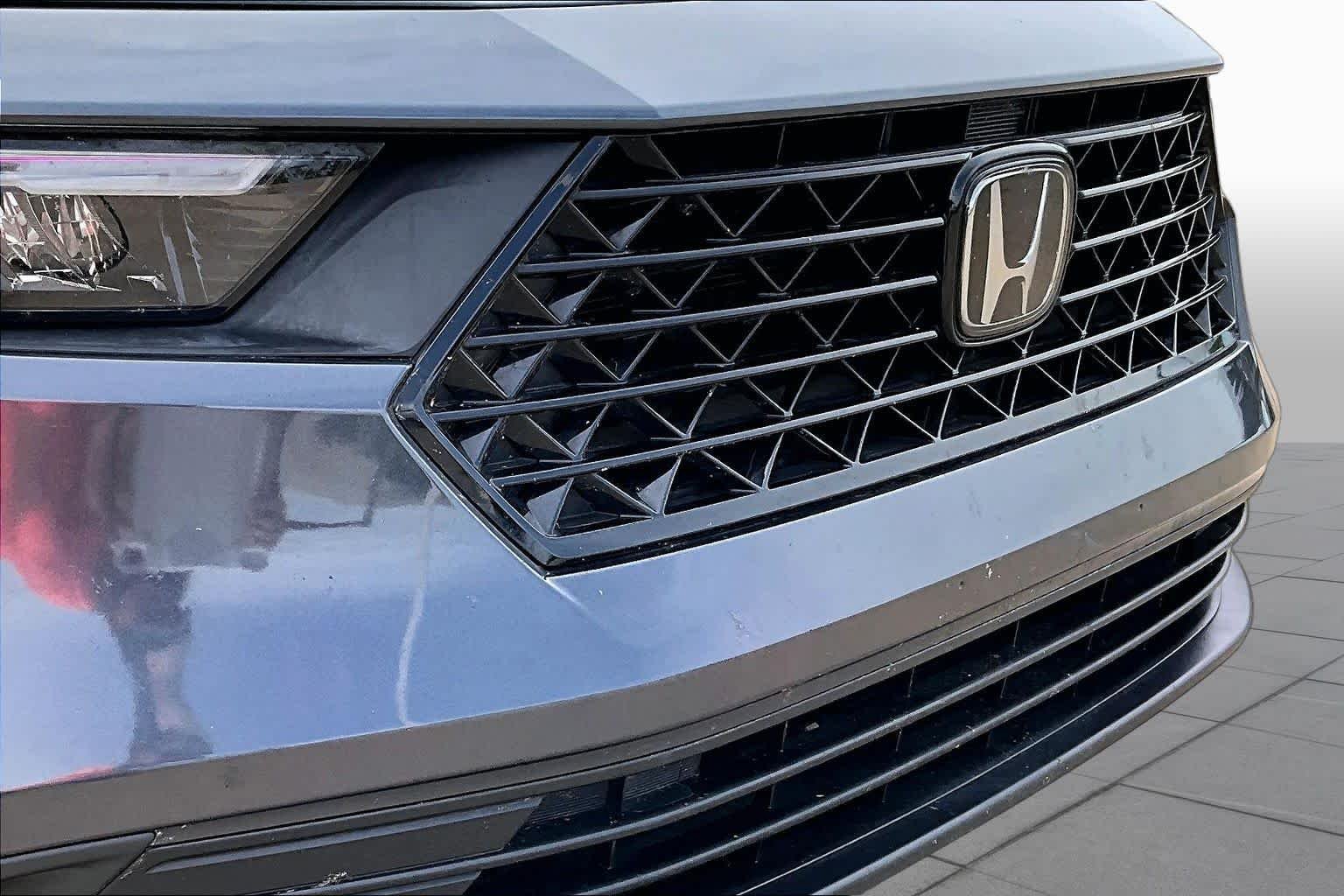 Used 2023 Meteorite Gray Metallic Honda LX image 27