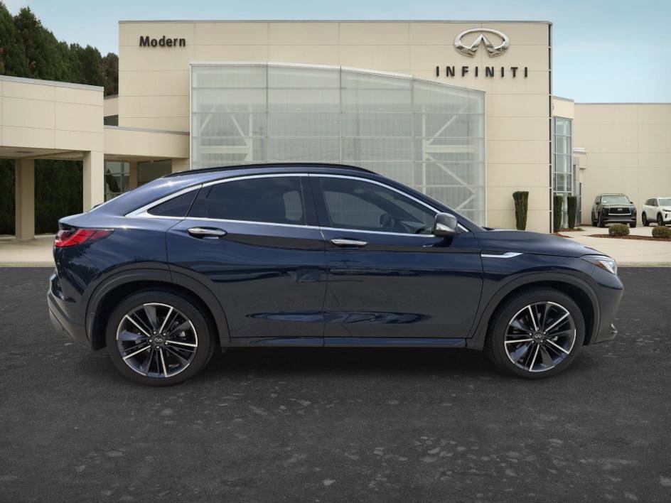 Certified Used 2025 Hermosa Blue INFINITI LUXE image 5