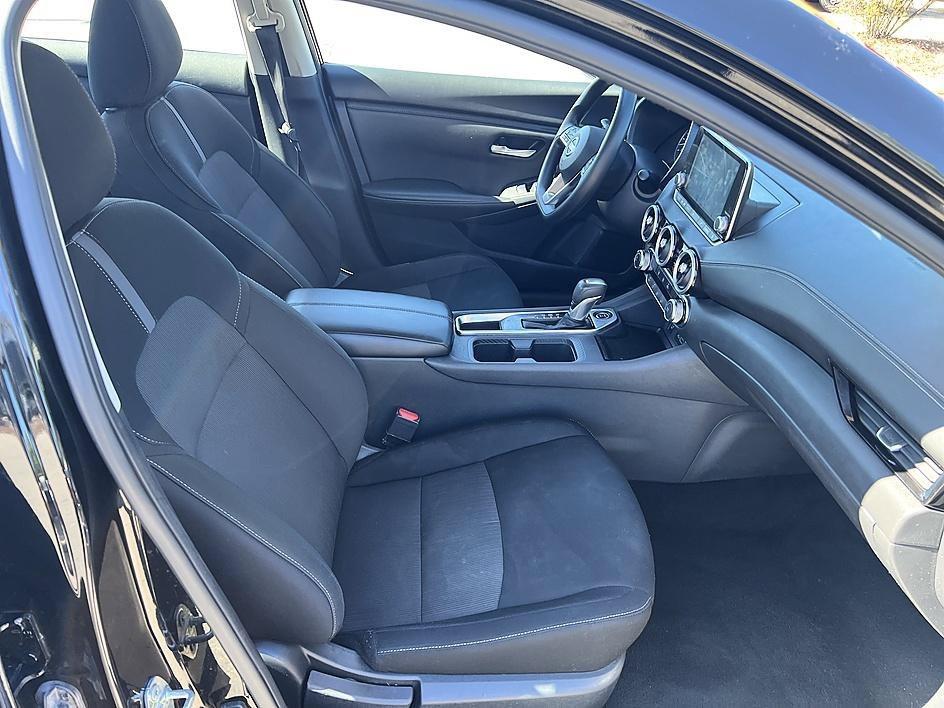 Used 2025 Super Black Nissan SV image 17