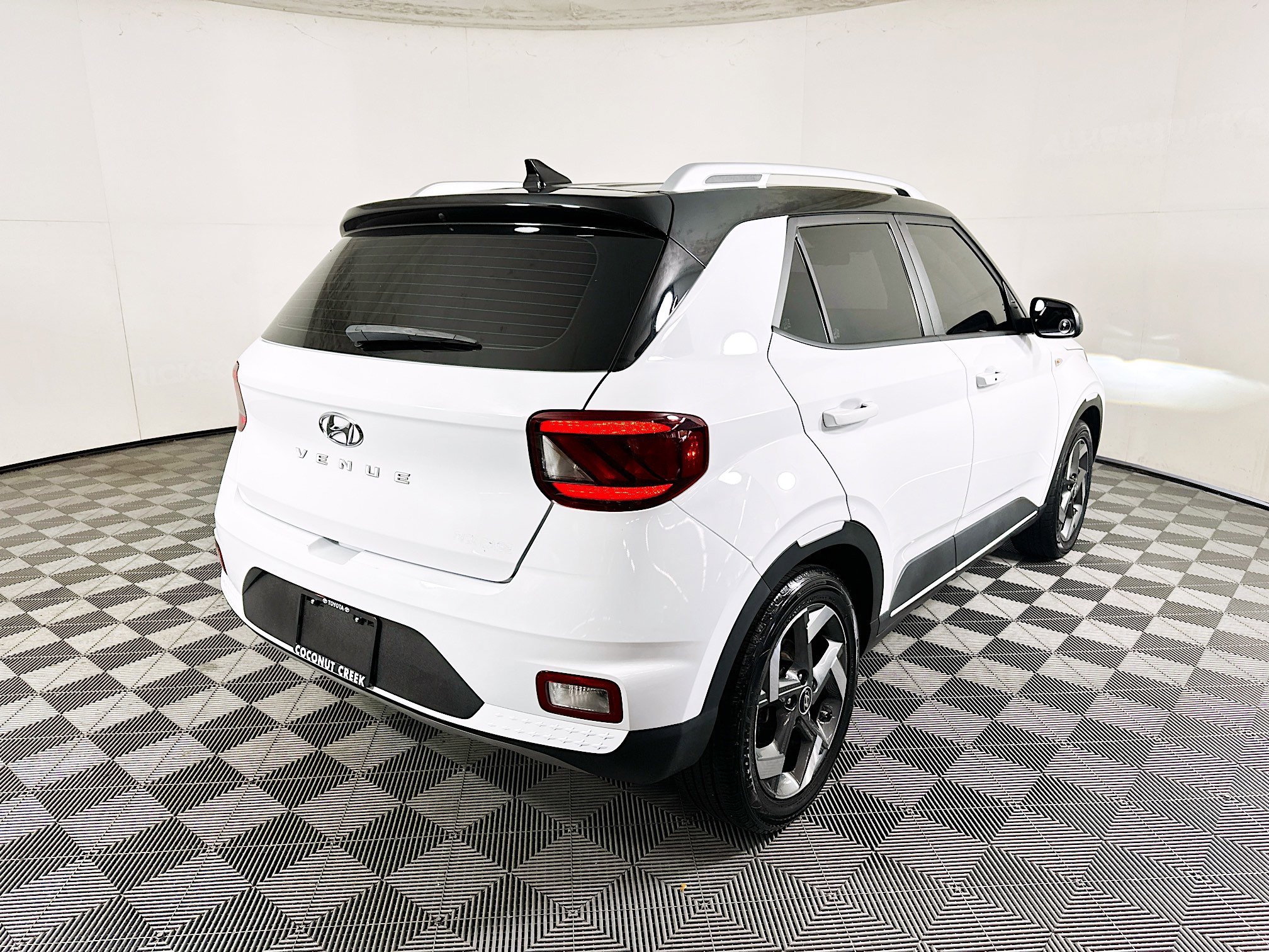 2022 Hyundai Venue thumbnail 5