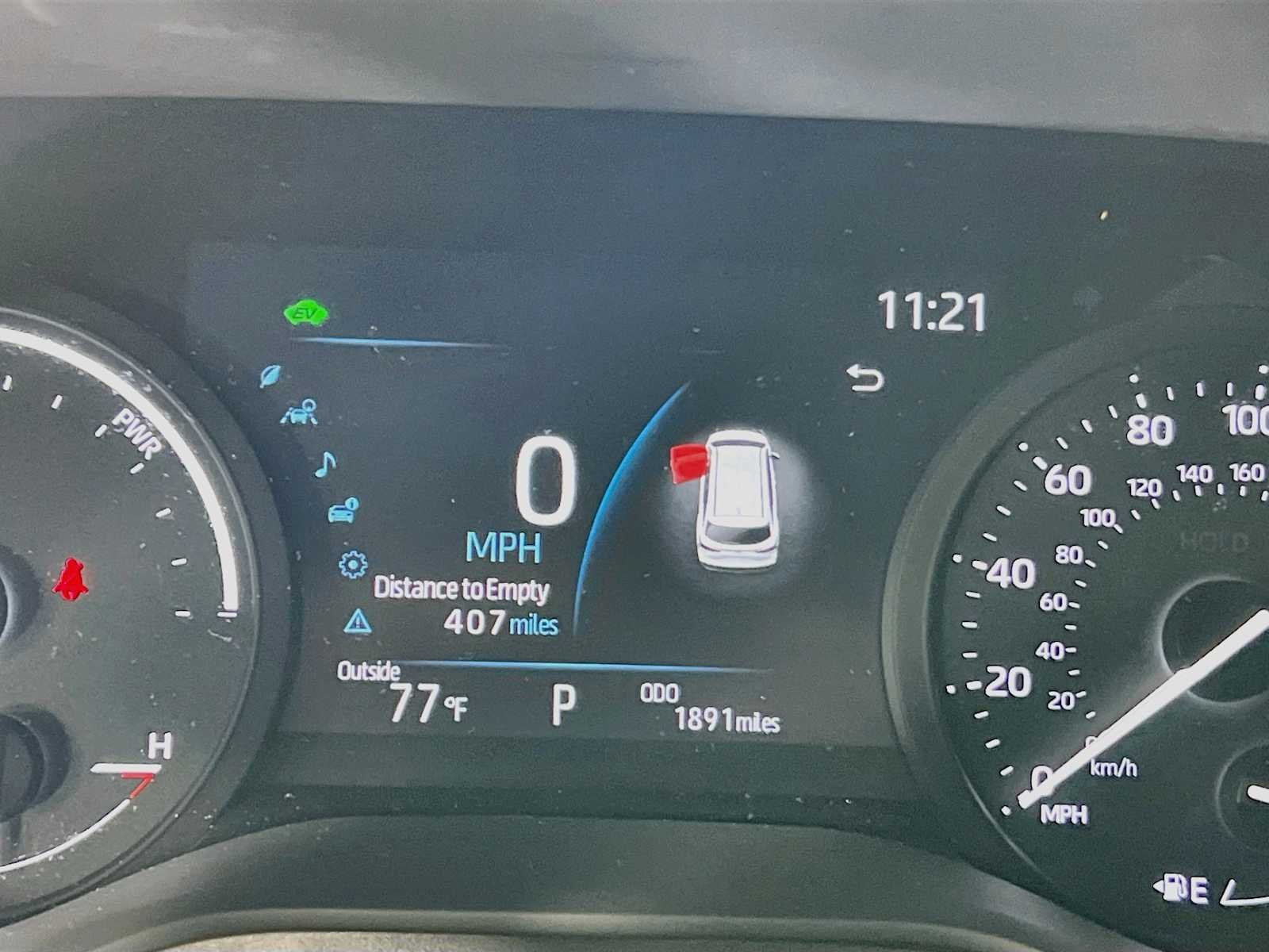Certified Used 2026 Wind Chill Pearl Toyota XLE image 12