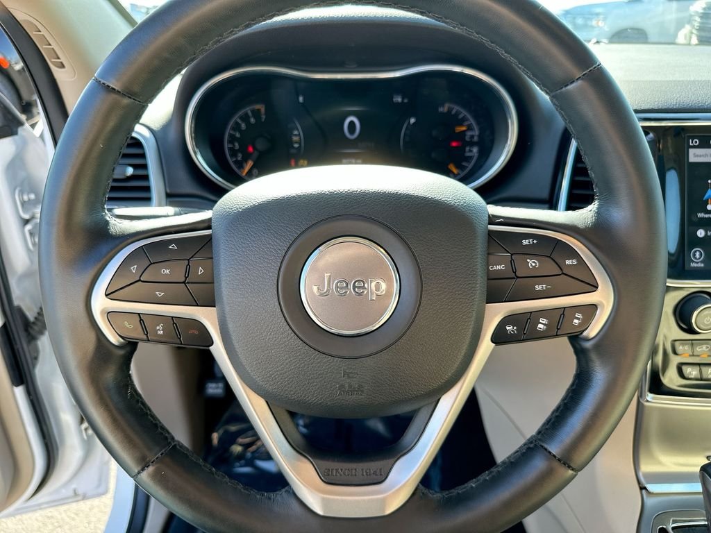 Used 2020 White Jeep Limited image 3