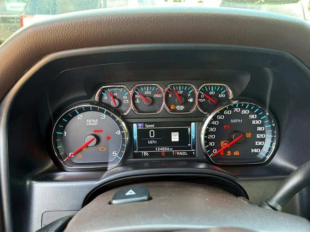 2018 Chevrolet Silverado 3500HD LT - Photo 15