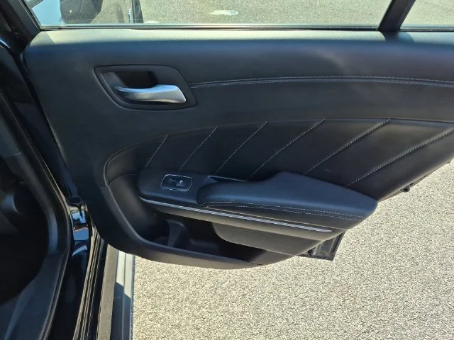 Used 2019 Black Dodge R/T Scat Pack image 32