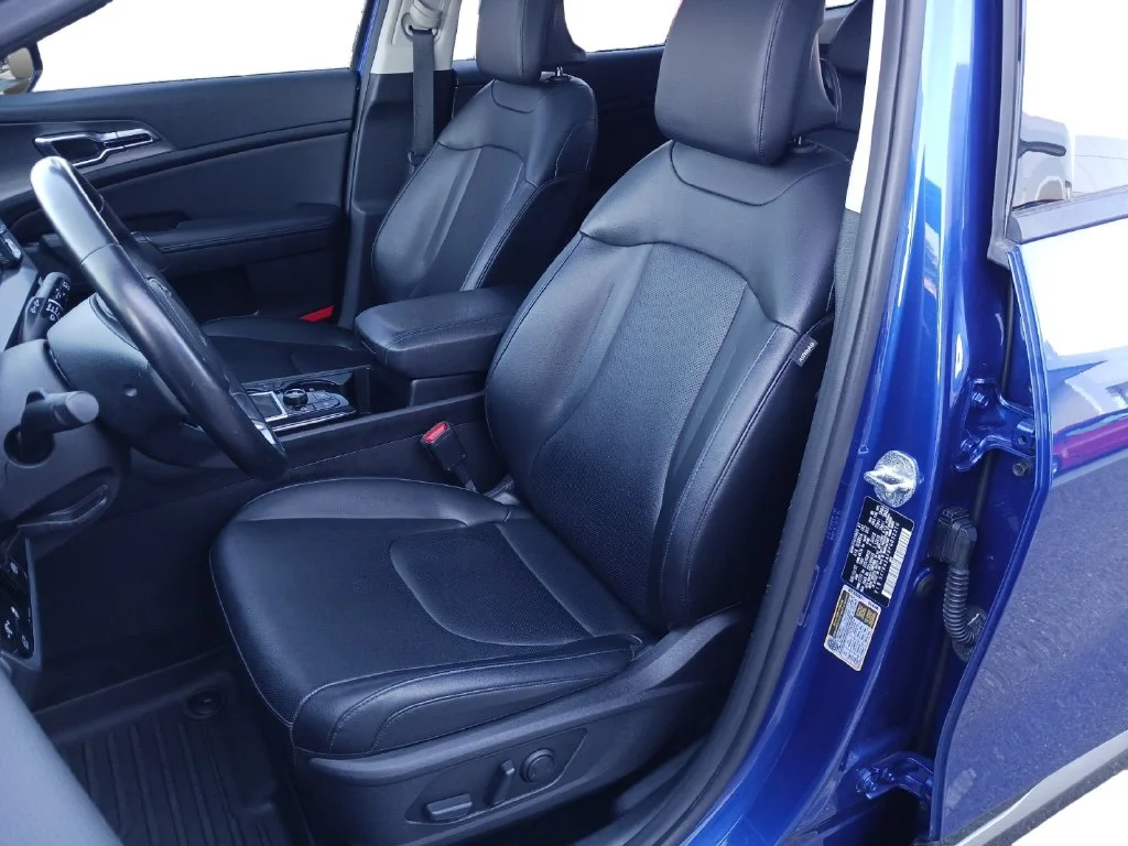 Used 2023 Blue Kia SX image 27