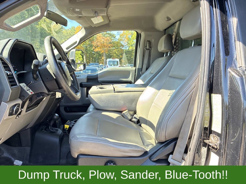 Used 2017 Black Ford XL image 18