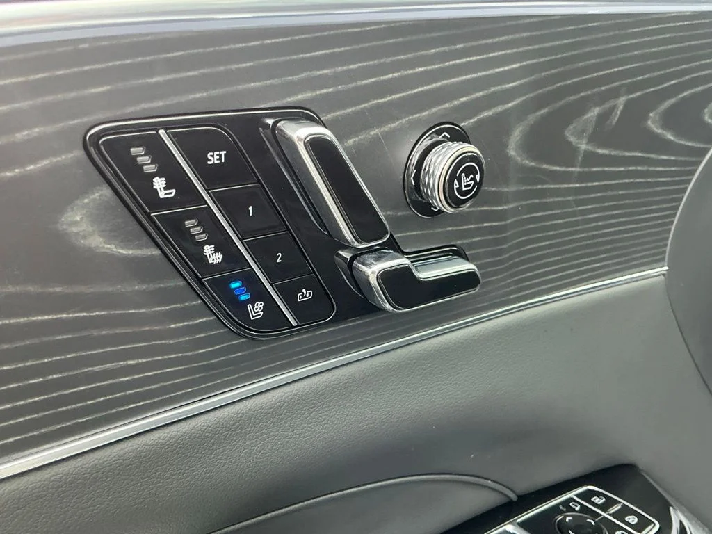 Used 2024 White Cadillac Sport image 33