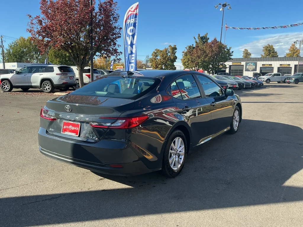 Used 2025 UNDERGROUND Toyota LE image 4