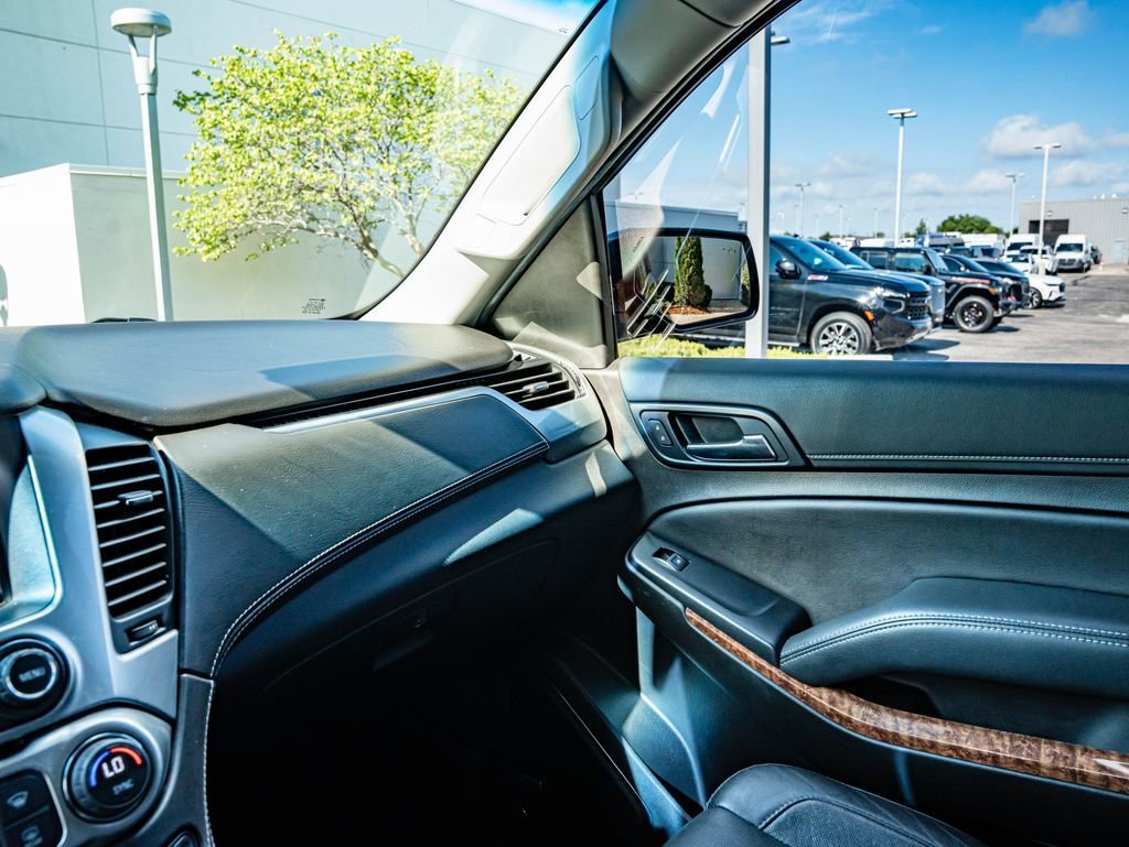 Used 2020 Black Chevrolet Premier image 29