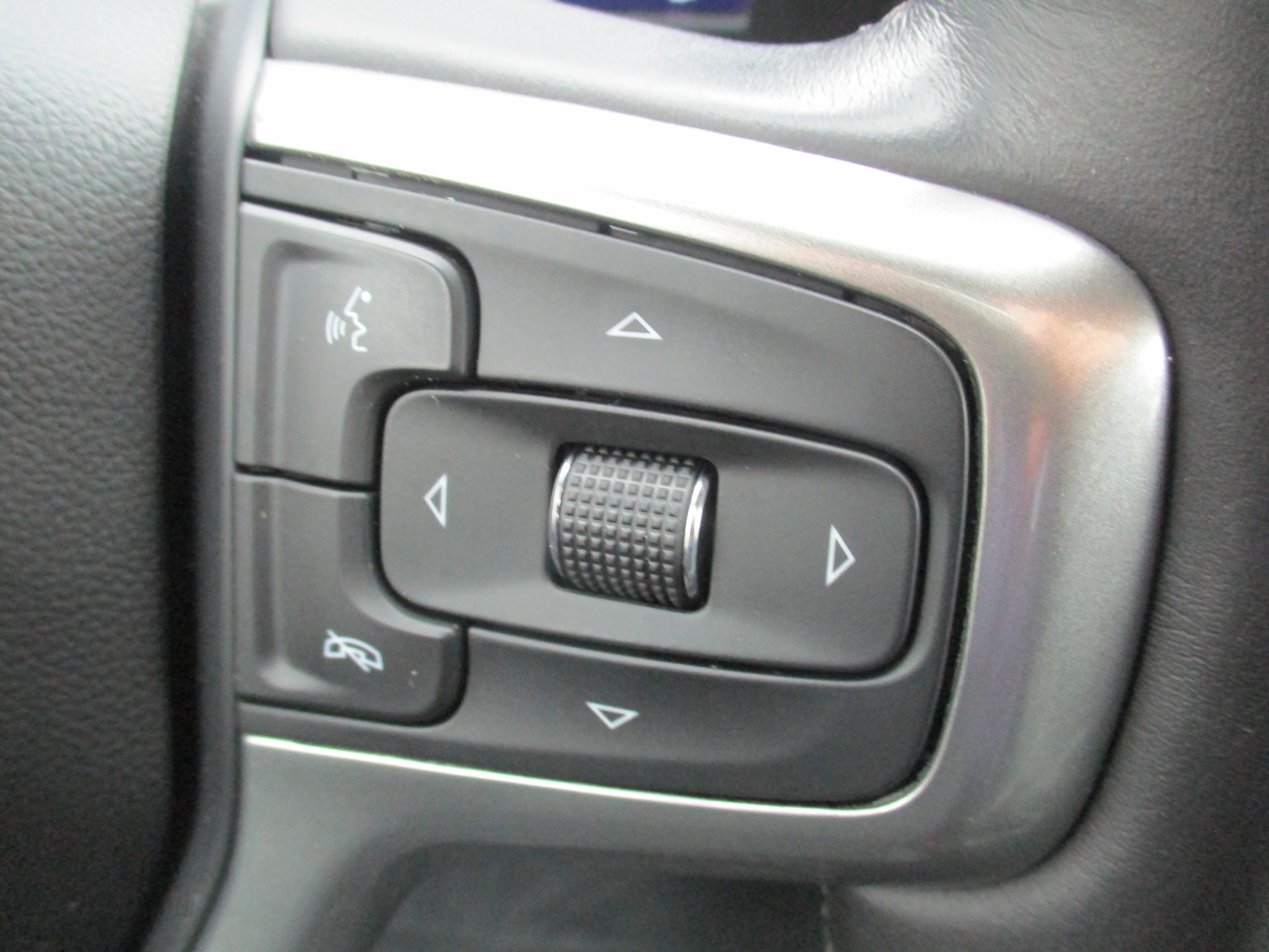 Used 2023 Glacier Blue Metallic Chevrolet LT image 31