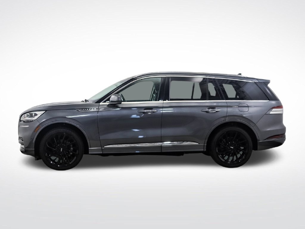 Used 2022 Lincoln Aviator Reserve with VIN 5LM5J7XCXNGL02138 for sale in Minneapolis, Minnesota