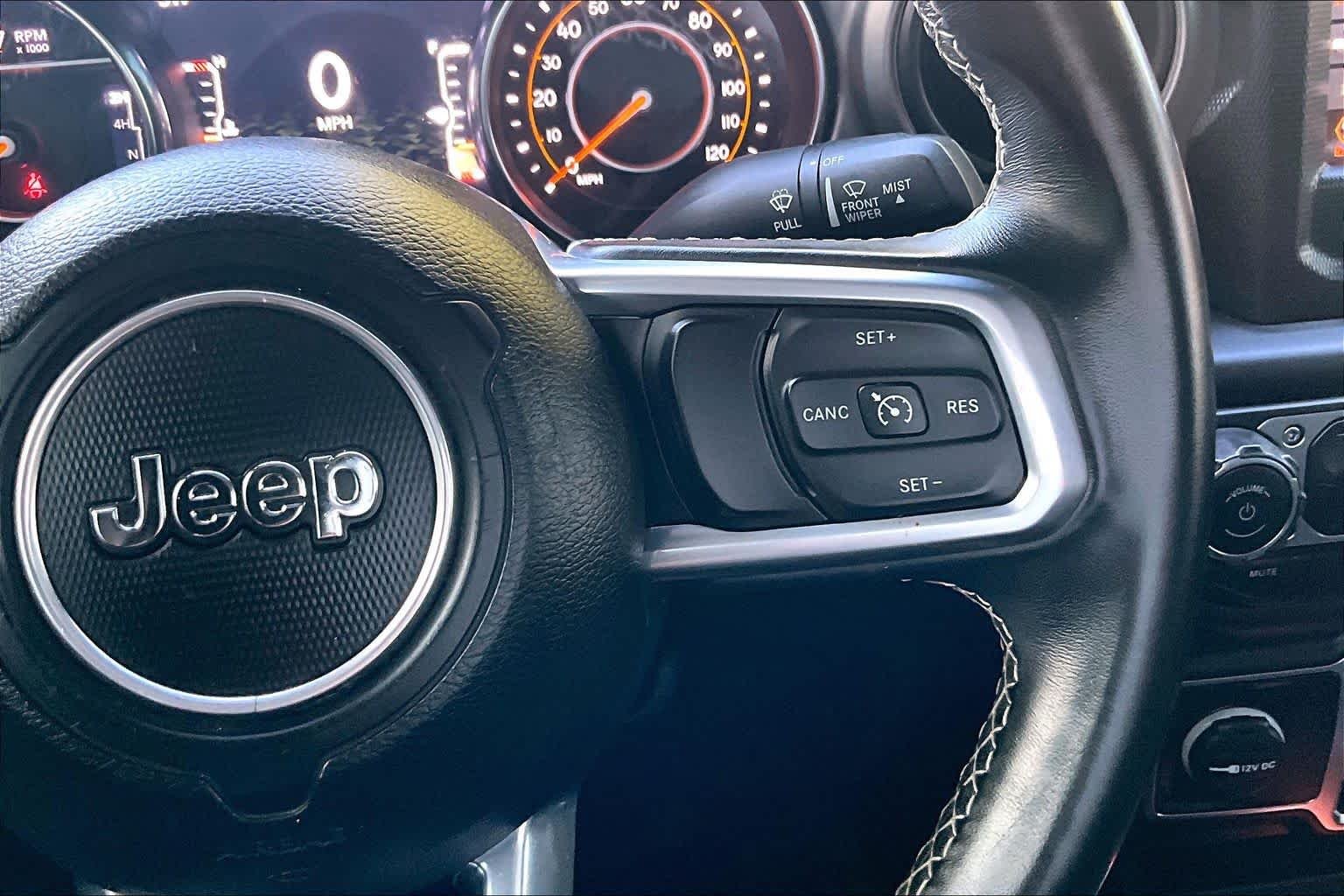 Used 2020 Black Clearcoat Jeep Sport S image 24