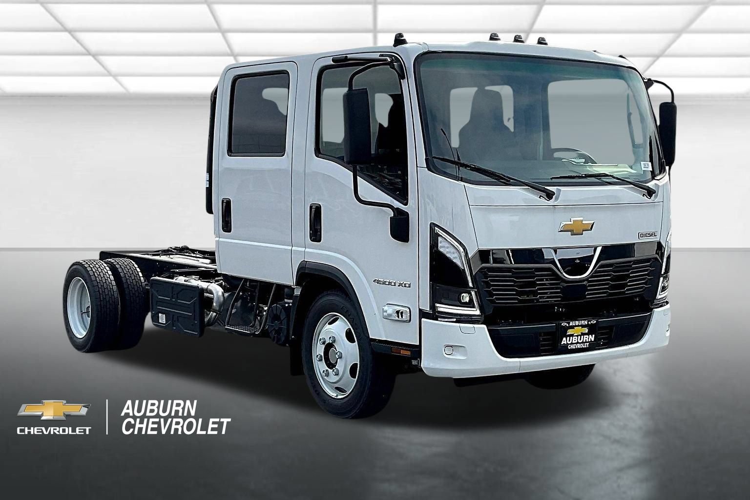 2025 Chevrolet Low Cab Forward 4500XD Diesel 150" WB Crew Cab's photo
