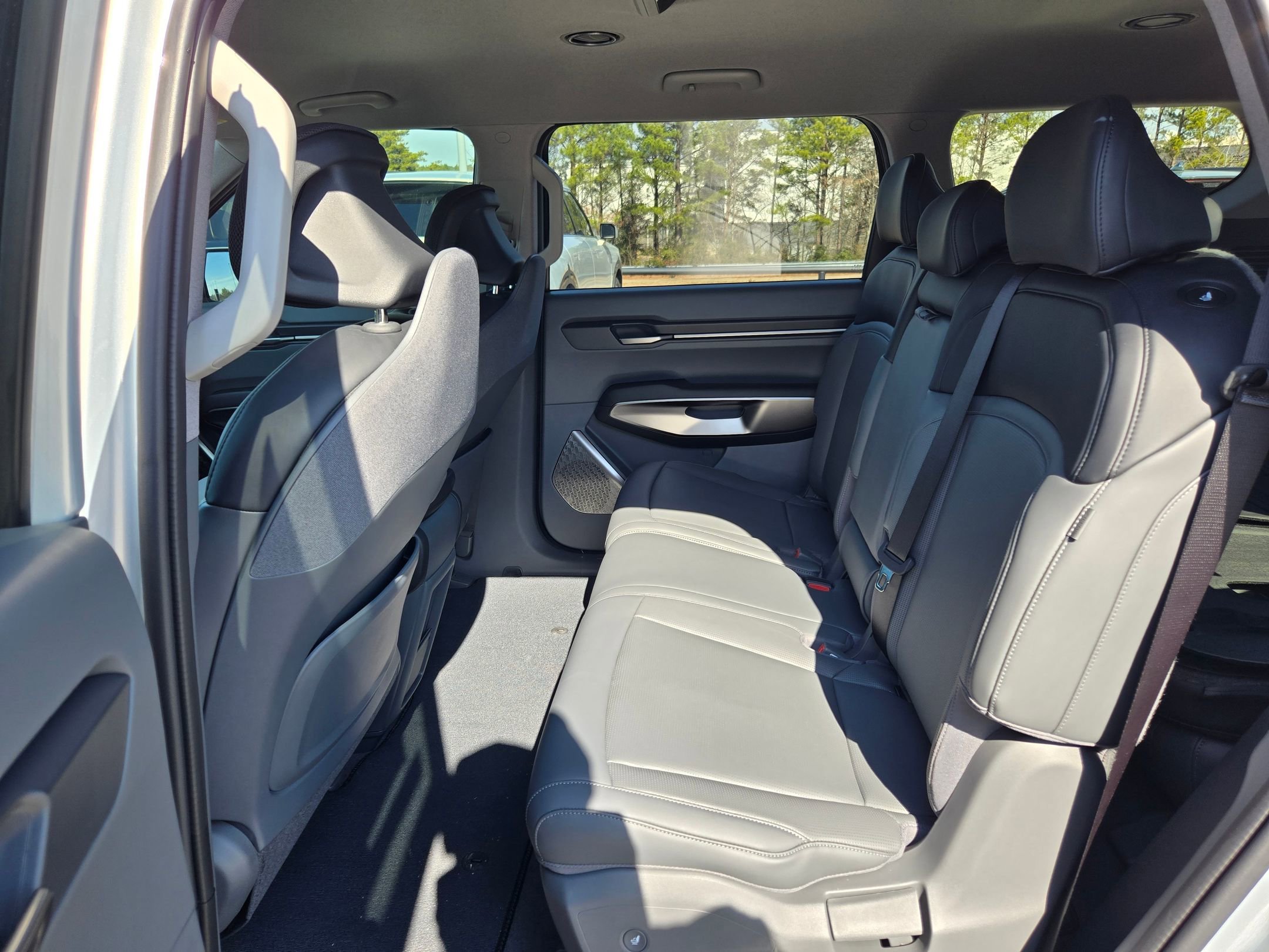 2026 Kia EV9 Light - Photo 26