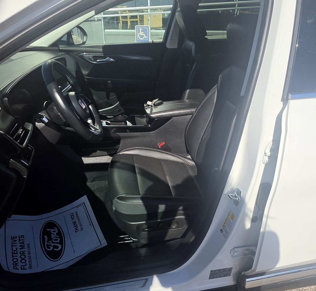 Used 2024 Summit White Buick Preferred image 14