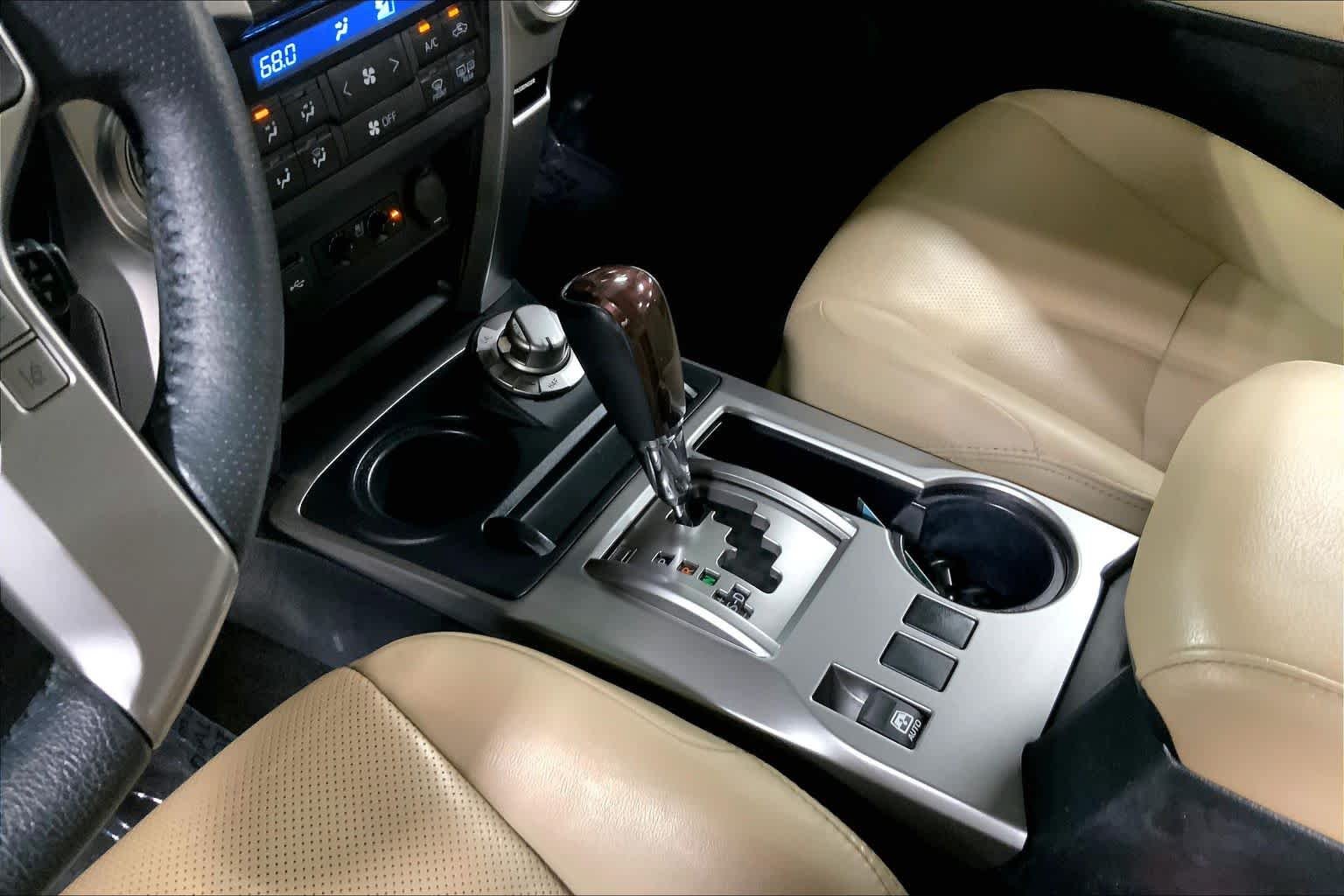 Used 2022 Blizzard Pearl Toyota Limited image 17