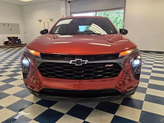Used 2024 Red Chevrolet 1RS image 2