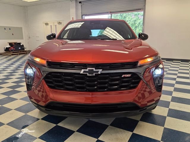 Used 2024 Red Chevrolet 1RS image 2