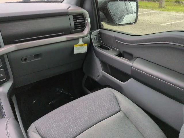 New 2026 Oxford White Ford XLT image 17