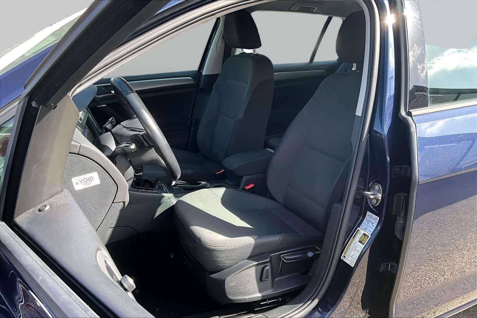 Used 2017 Night Blue Metallic Volkswagen S image 8