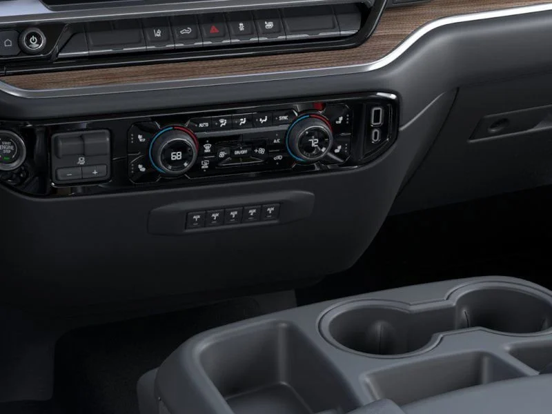 New 2025 Summit White Chevrolet LT image 23