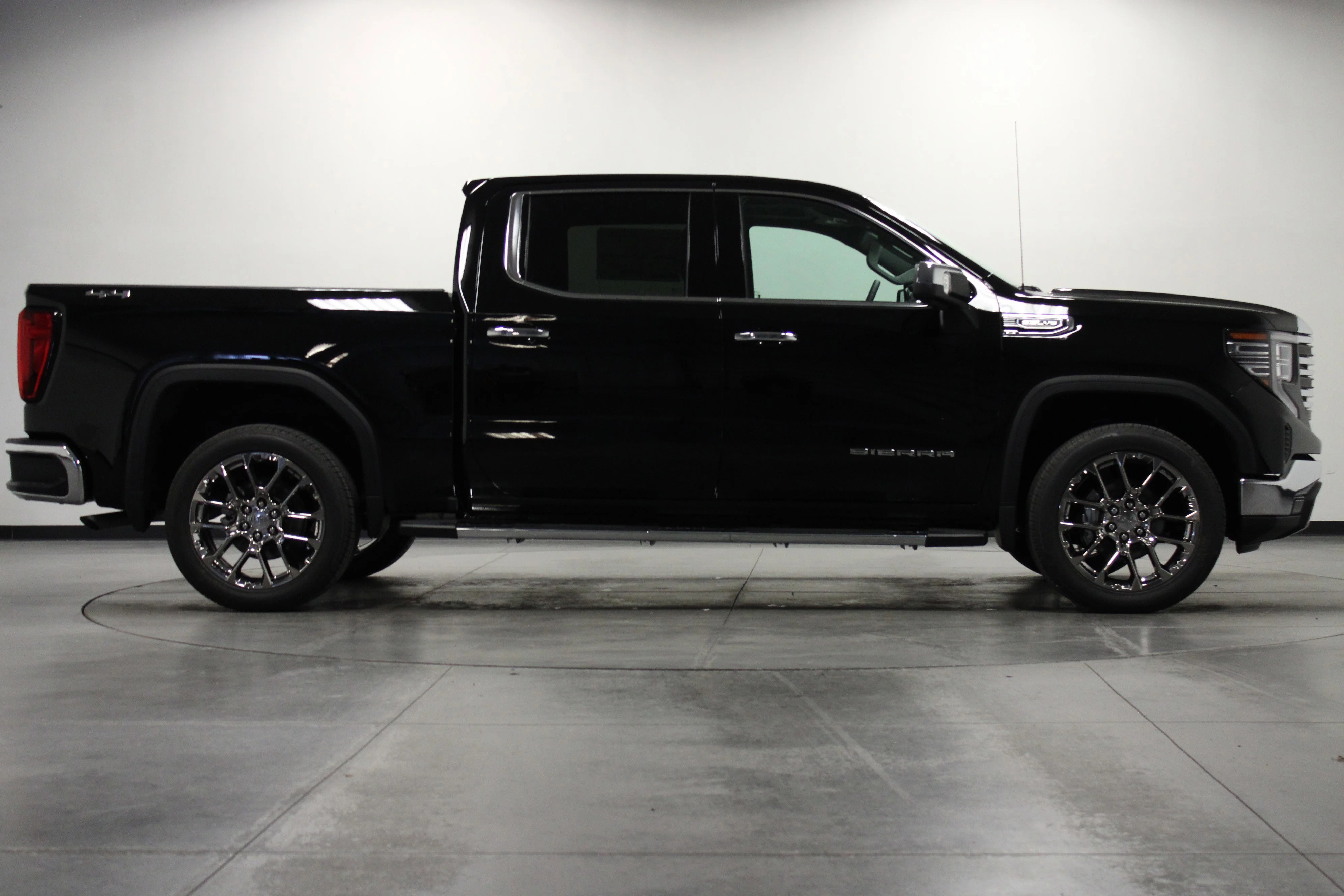 New 2026 Onyx Black GMC SLT image 3