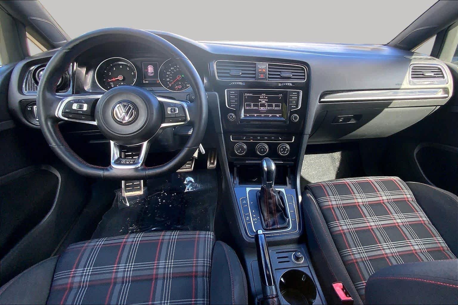Used 2015 Carbon Steel Gray Metallic Volkswagen S image 16