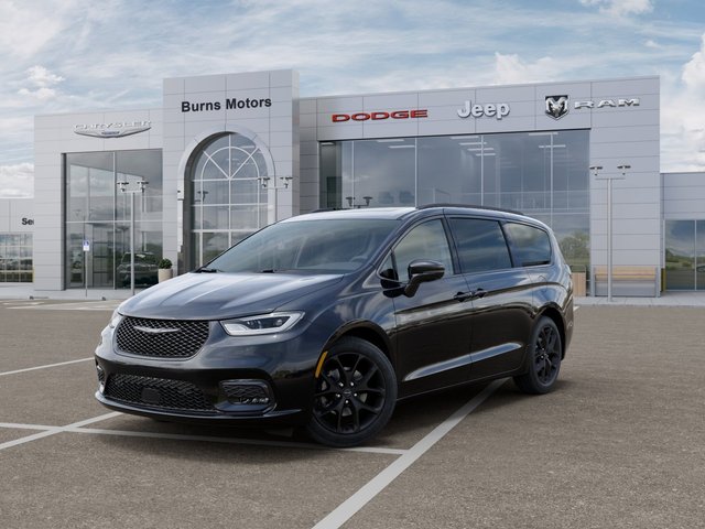 New 2026 Chrysler Pacifica Limited S