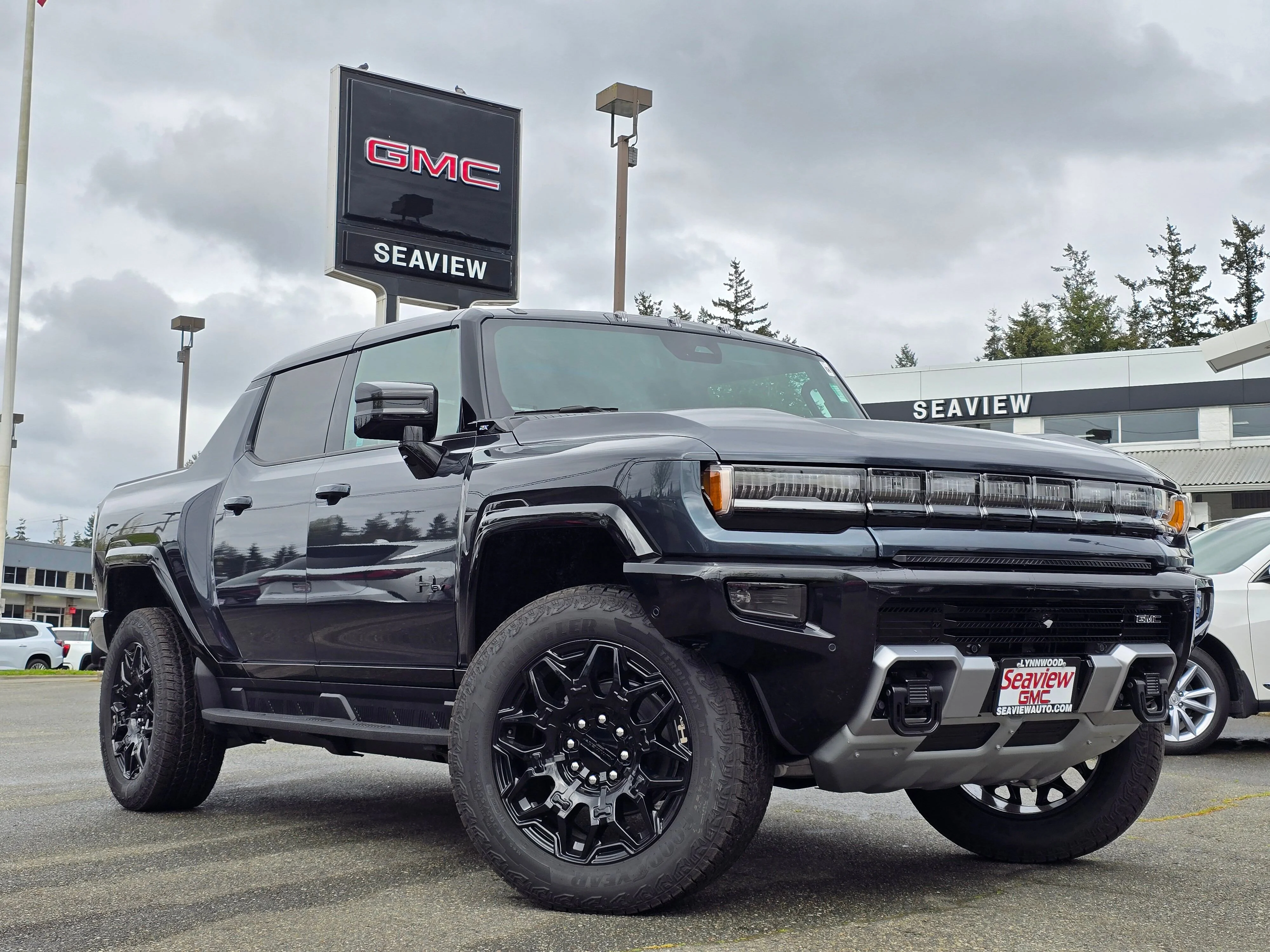 2026 GMC Hummer EV 2X's photo