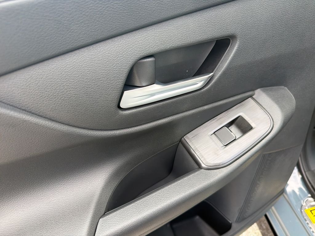 New 2026 Nissan Sentra SR 4D Sedan