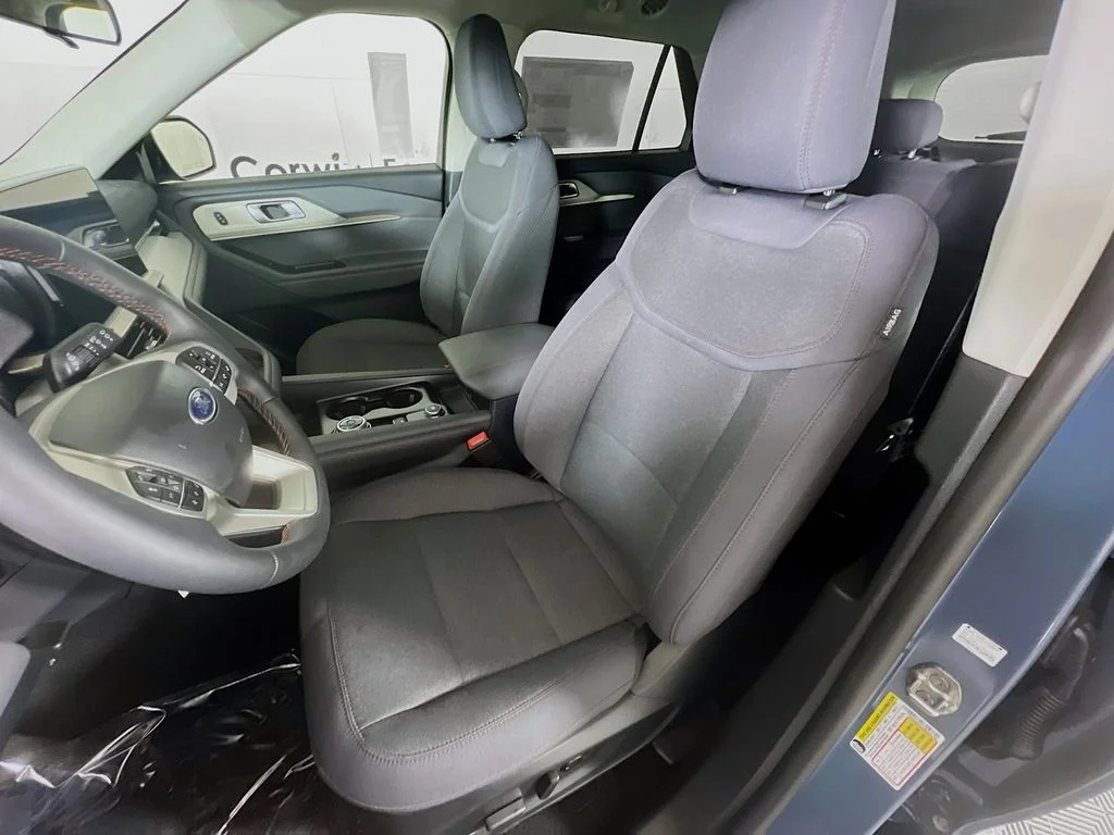 New 2026 Vapor Blue Metallic Ford Active image 26