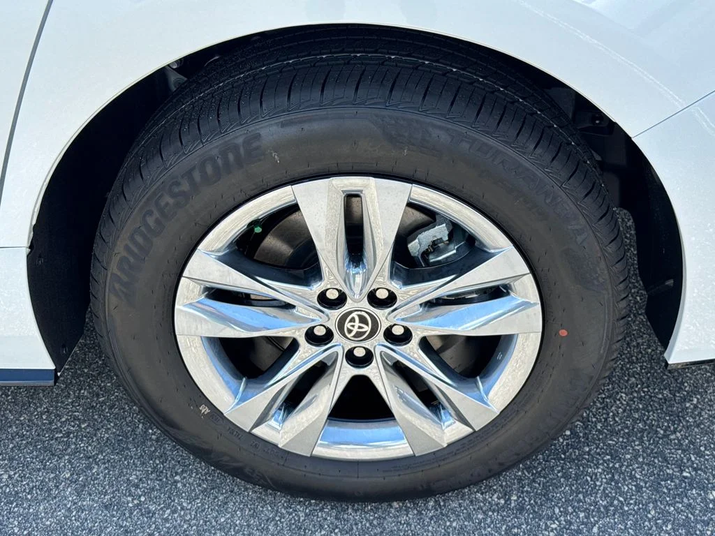 New 2026 Wind Chill Pearl Toyota Limited image 19