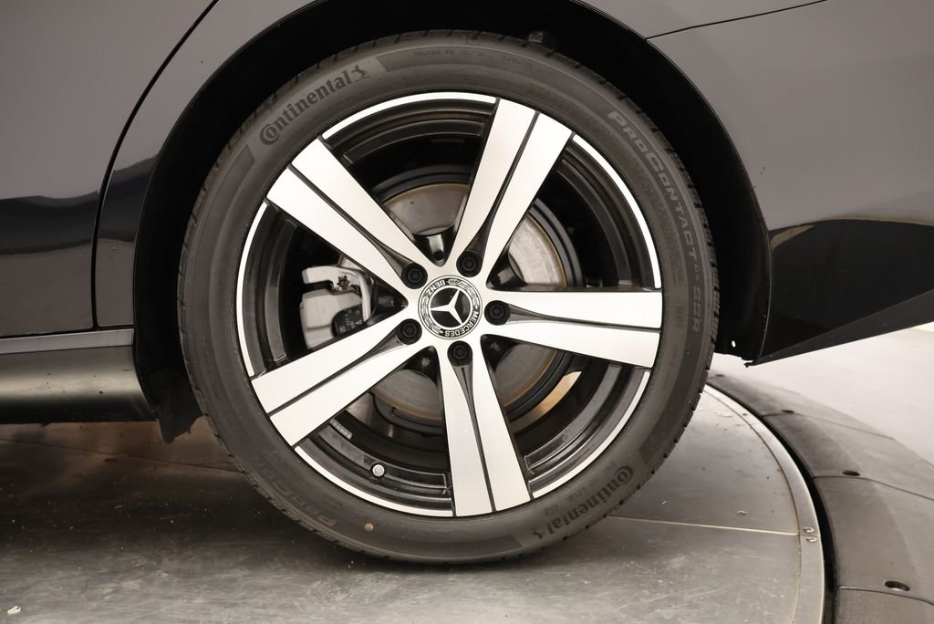 Used 2026 Obsidian Black Metallic Mercedes-Benz C 300 image 12