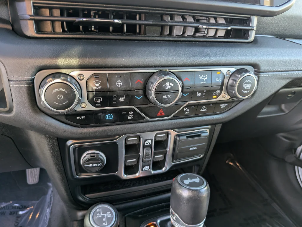 Used 2024 White Jeep High Altitude 4xe image 24