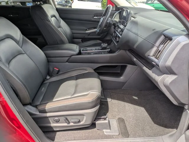 Used 2023 Red Nissan SL image 20
