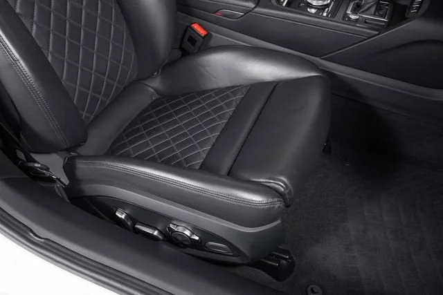 Used 2023 Ibis White/Black Roof Audi V10 performance image 45