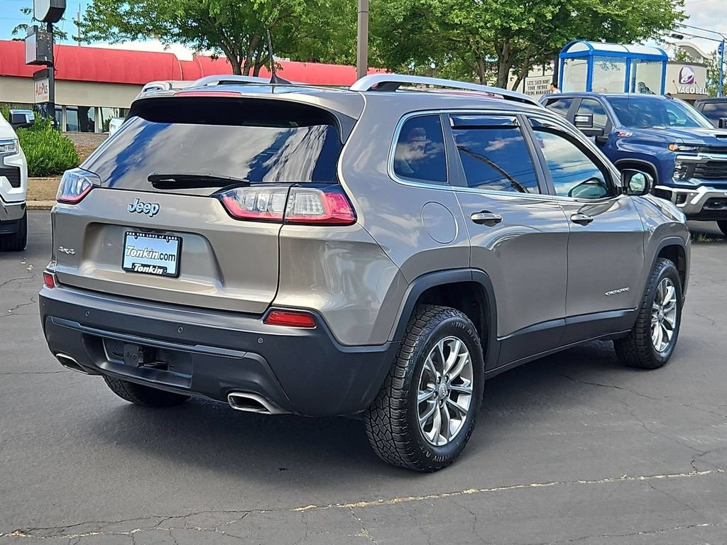 Used 2020 Light Brownstone Pearlcoat Jeep Latitude Plus image 6